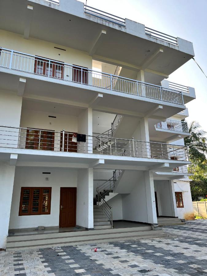 Wayanad Biriyomz Residency, Kalpatta, Low Cost Rooms And Deluxe Apartment Ngoại thất bức ảnh